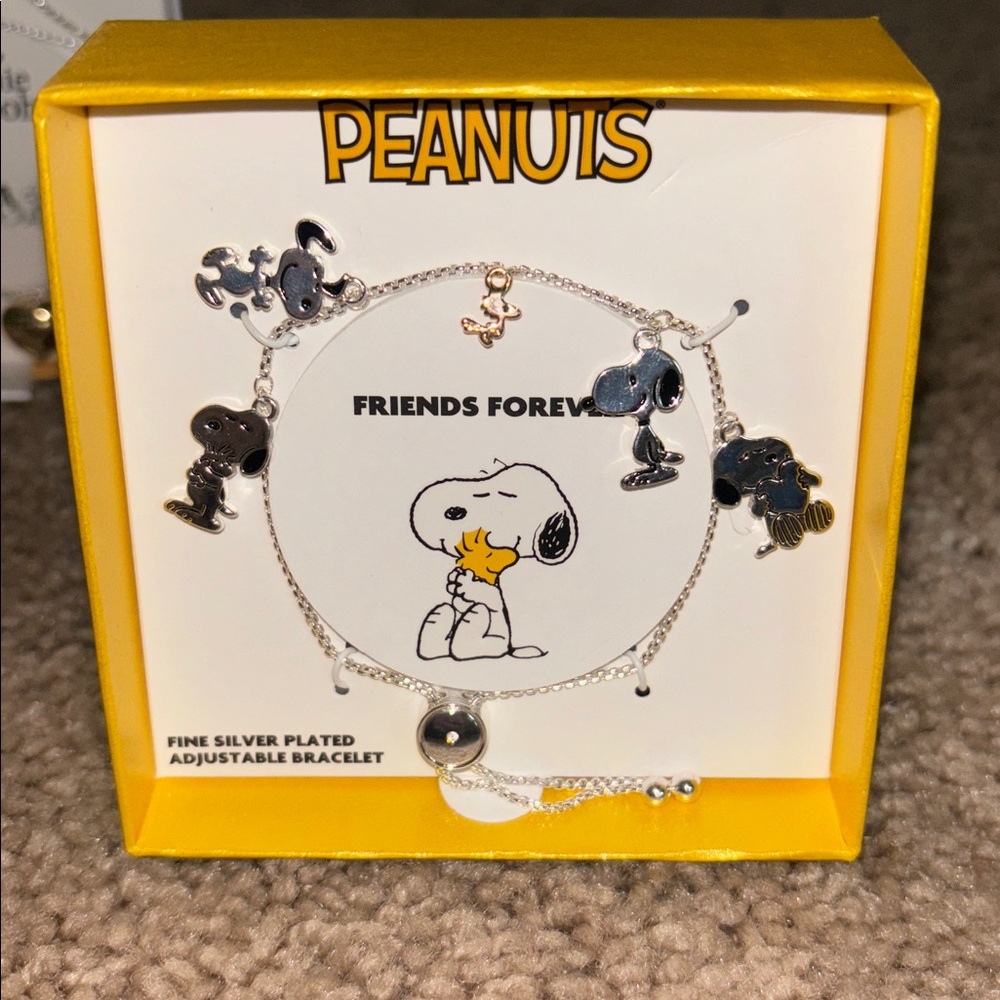 Peanuts Silver Charm Bracelet with Characters - Picture 10 of 10